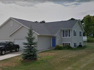 201 Alpine Pkwy, Oregon, WI 53575