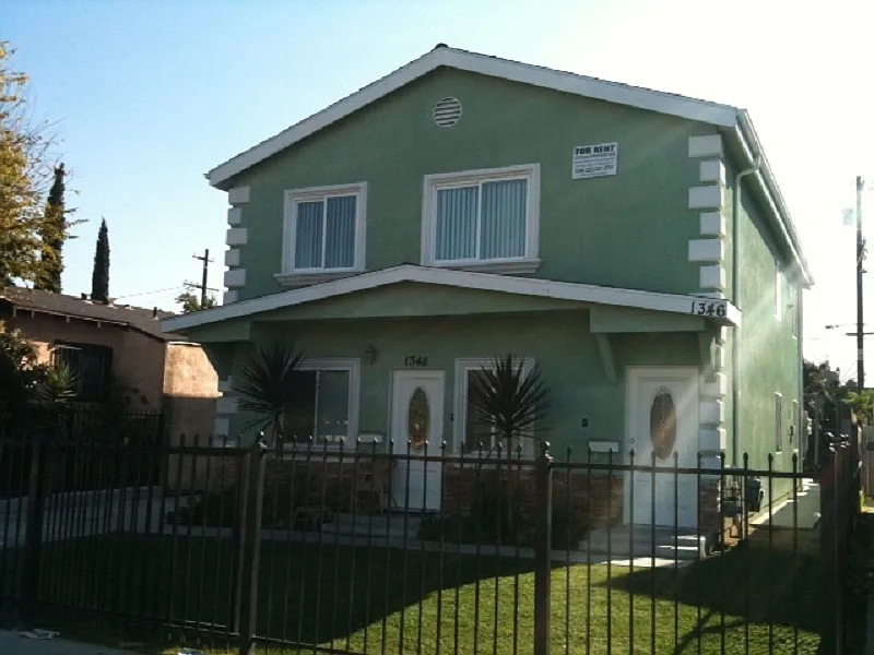 4 bed, 1600 sqft, $3,500 — Photo 1