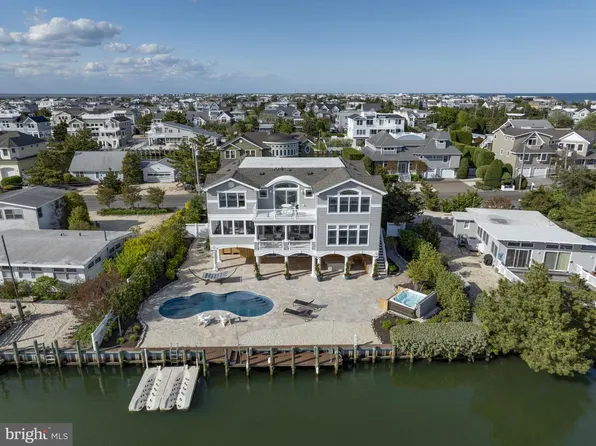 18 Panorama Dr, Beach Haven, NJ 08008