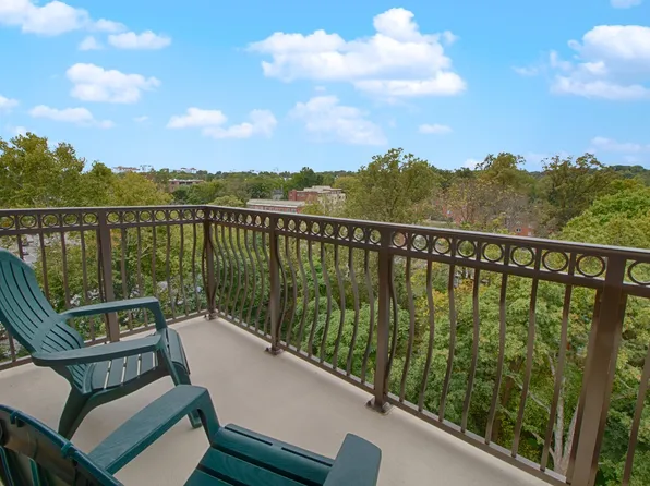 2030 N Adams St APT 1208, Arlington, VA 22201