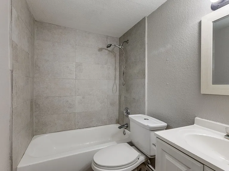 12129 Spring Branch Dr — Photo 7