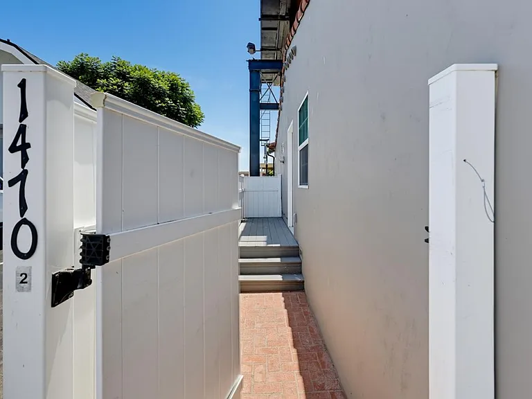 1470 Rosecrans Street — Photo 20