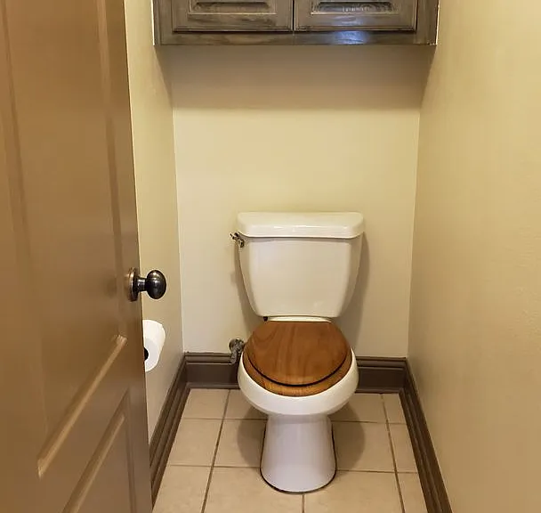 1621 Colonial Dr — Photo 32