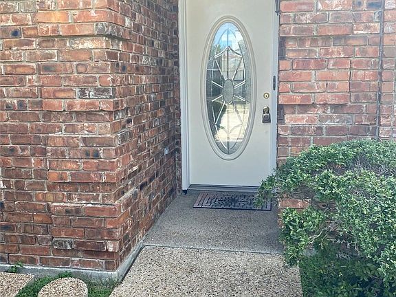 2nd image of 3700 Piedmont Ct