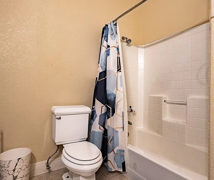 2201 Zacatecas Dr — Photo 40