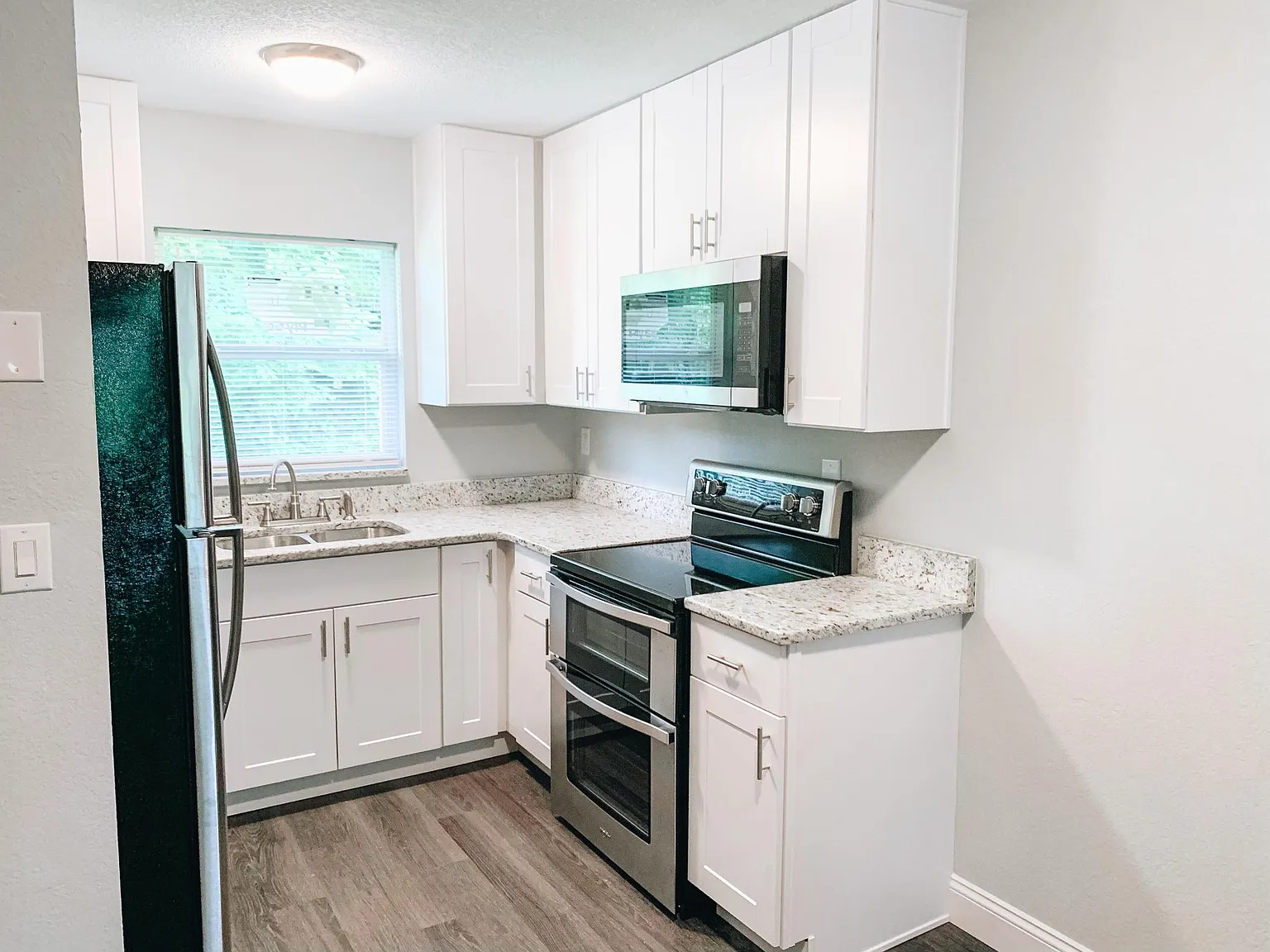2 bed, 804 sqft, $1,450 — Photo 4