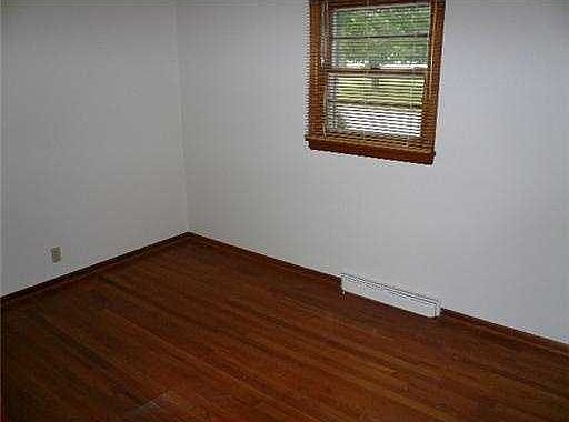 2nd image of 1603 N Kenmore St