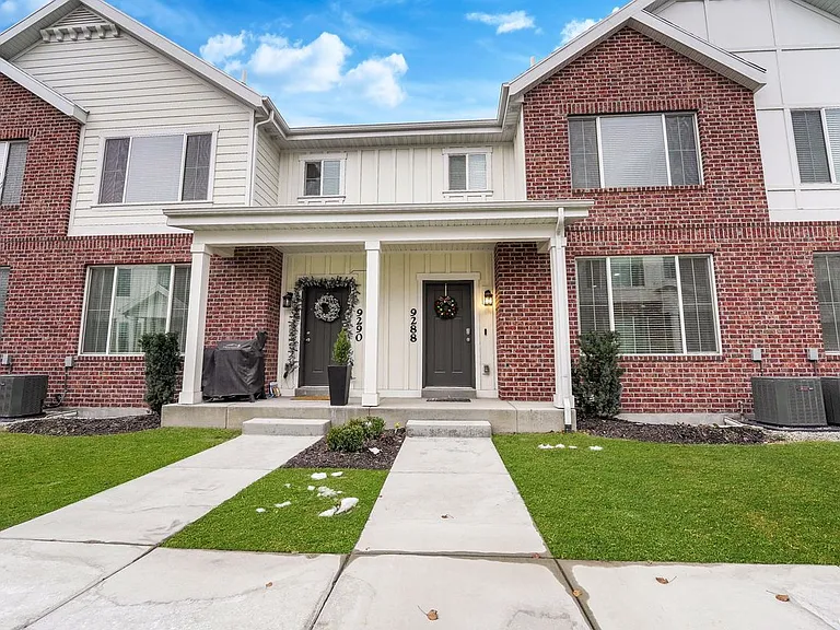9288 S Castlebury Ct — Photo 24