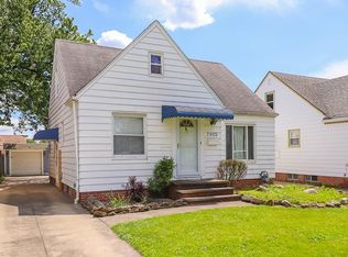 7915 Thornton Dr, Parma, OH 44129