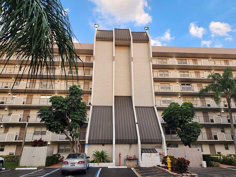 1st image of 3100 W Rolling Hills Circle #510