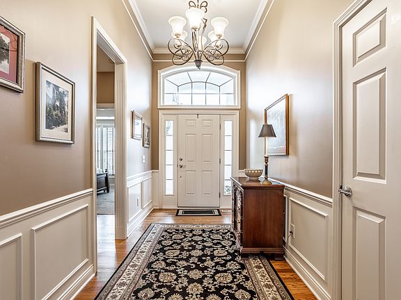 5th image of 8855 Heatherstone Pl