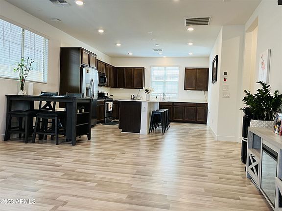 5th image of 1129 E Sabino Dr