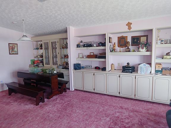 4th image of 925 Cypress St