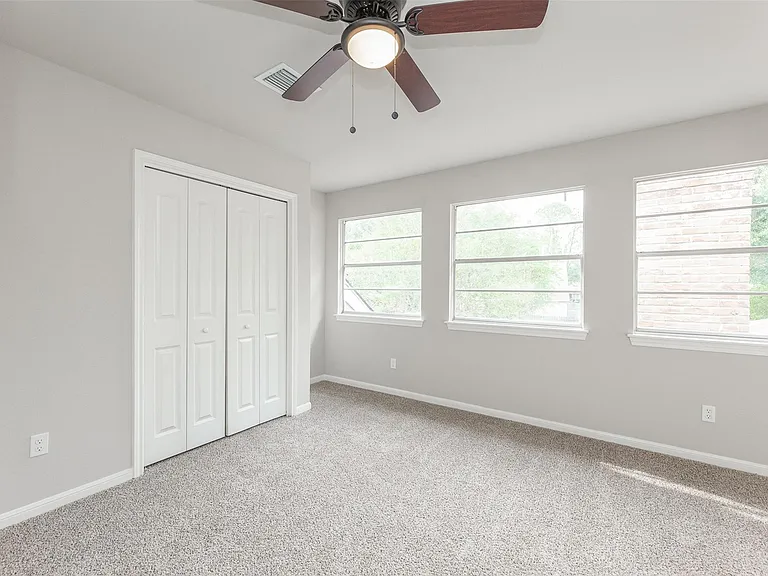21402 Park Royale Dr — Photo 19