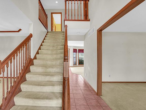 5th image of 3504 Mill Creek Ct