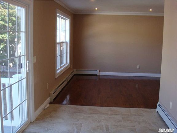 4th image of 193 Stewart St