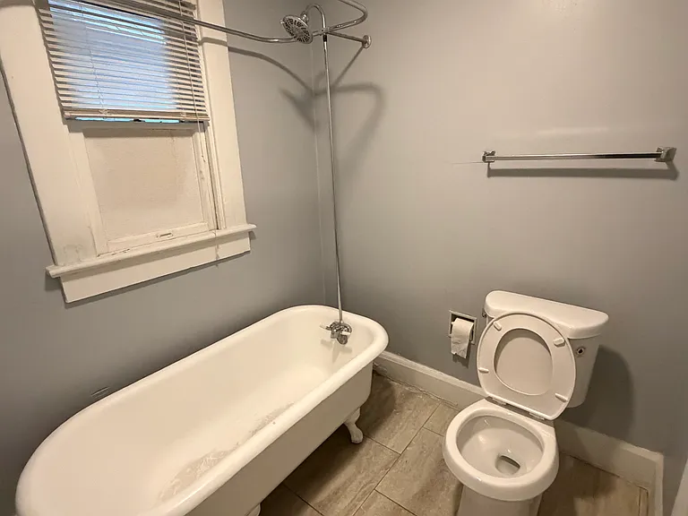 2043 N Talbott St #3 — Photo 11