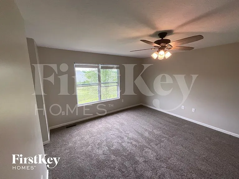 1624 Rosemore Ln — Photo 7