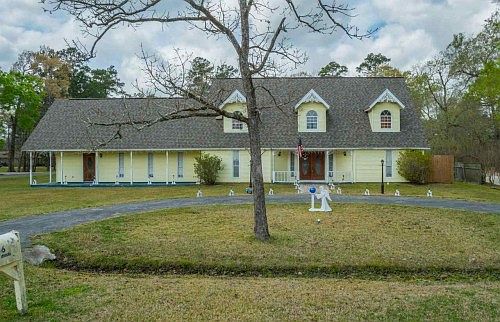 1st image of 126 Kirby Cir
