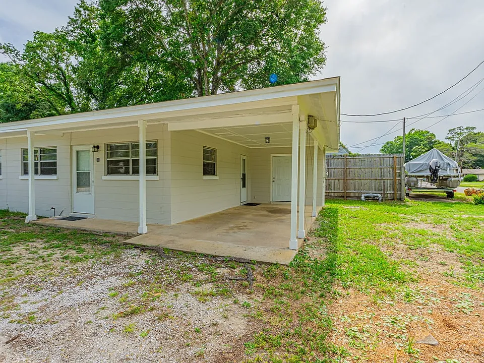 235 Beulah St #14