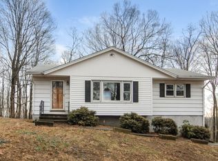 296 Lovell St, Mahopac, NY 10541