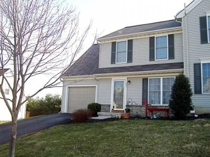 245 Harvard Ave photo 1