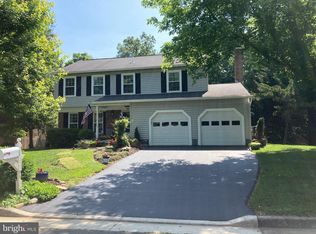110 Sue Ann Ct, Sterling, VA 20164