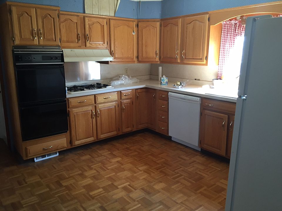 2nd image of 106 Crossgates Rd