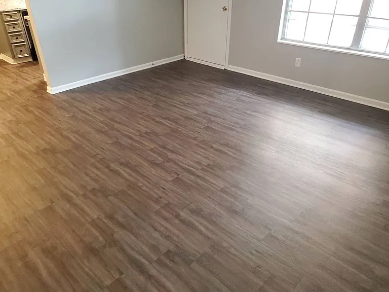 Stratford East Apartments — Photo 101