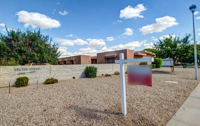 1st image of 10536 W Palmeras Dr