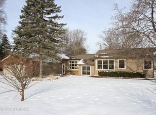 1812 W Kerry Ln, McHenry, IL 60050