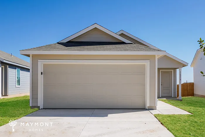 3 bed, 2.0 bath, 1402 sqft, $1,645 — Photo 1
