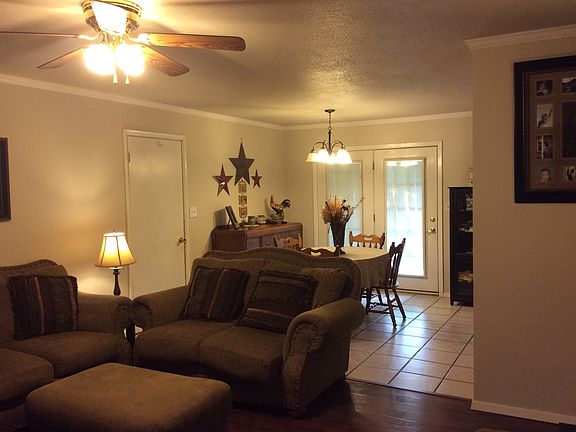 3rd image of 1812 S Beth Dr