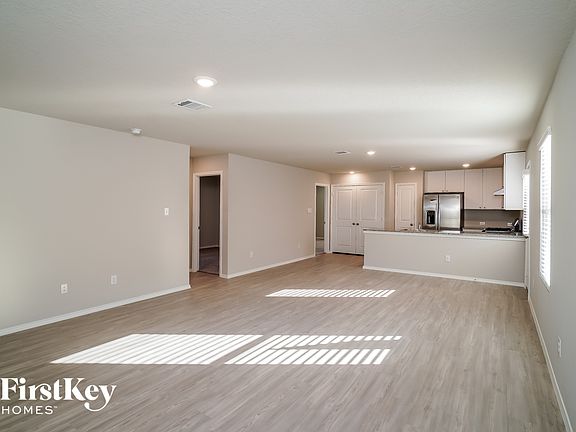 4th image of 10790 Prusiner Dr