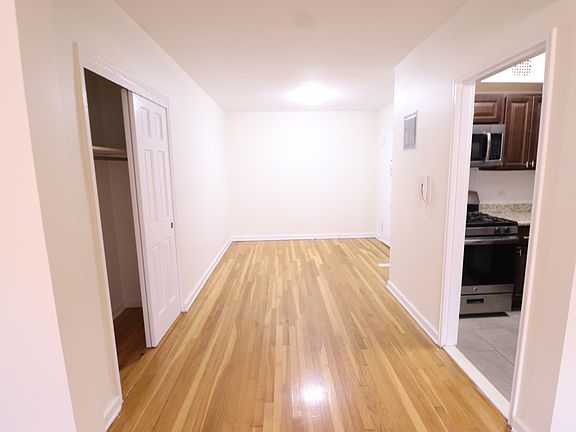 5th image of 3415 Parsons Blvd APT 7G