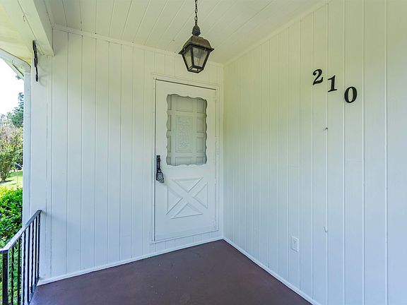 2nd image of 210 Ridgeway Rd