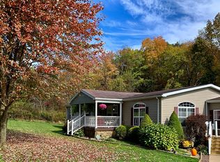 99 1st St, Strattanville, PA 16258