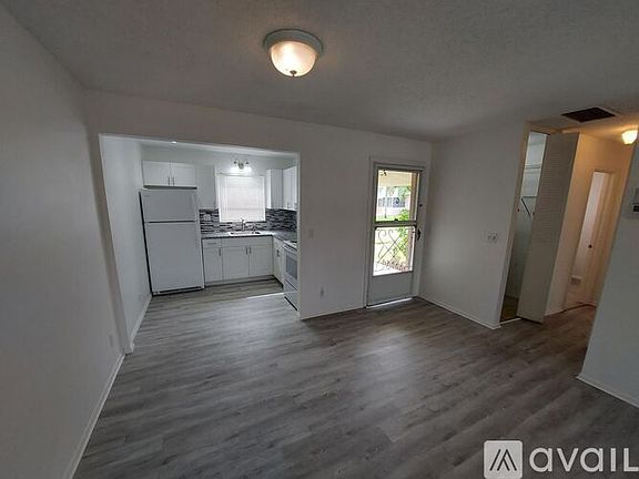 5th image of 2723 Dudley Dr E APT G