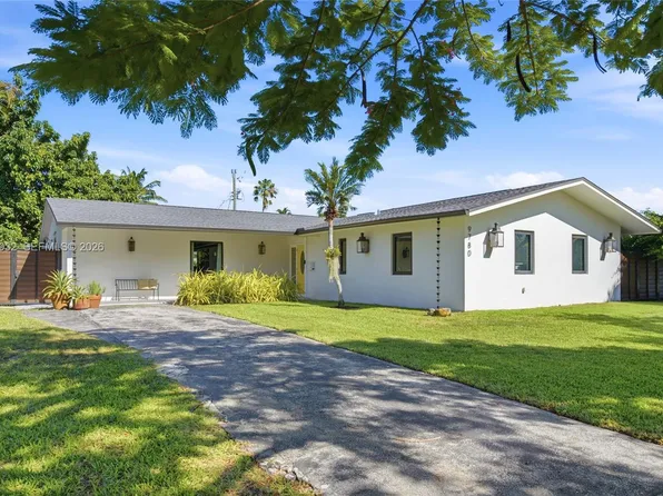 9780 Bel Aire Dr, Cutler Bay, FL 33157