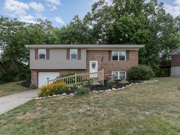 12 Malibu Dr, Highland Heights, KY 41076