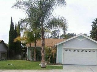 514 Hatherly St, Vista, CA 92083