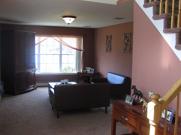 5th image of 24 Cambridge Ct #24