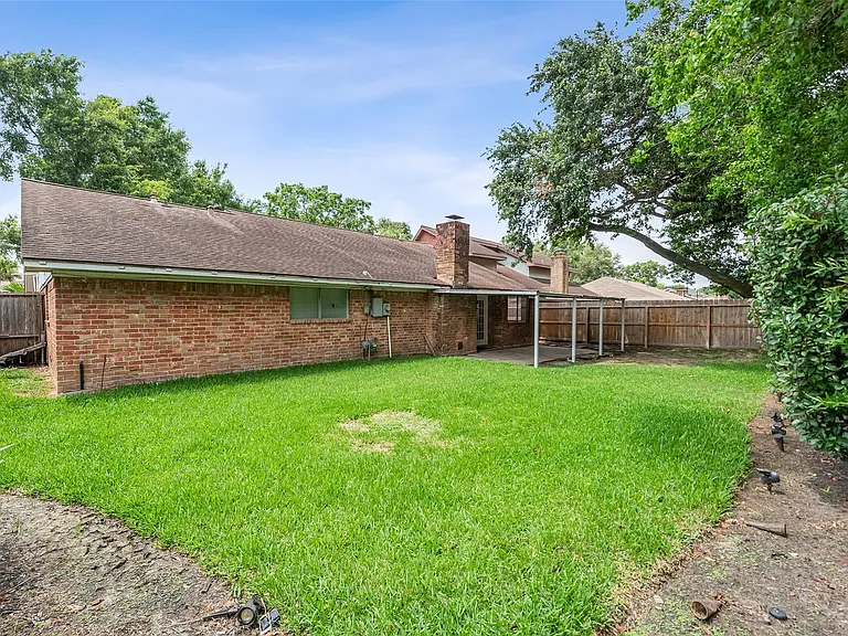 239 Blackwater Ln — Photo 28