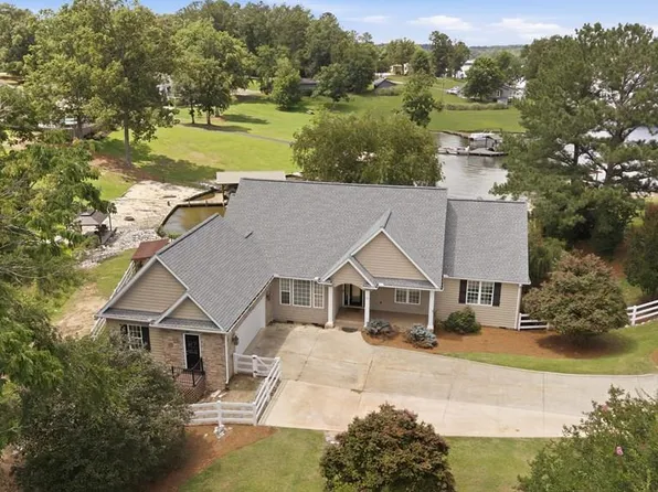123 Bridgepoint Rd, Greenwood, SC 29649