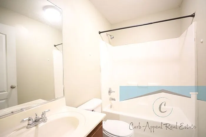 1007 Belt St #1 — Photo 9
