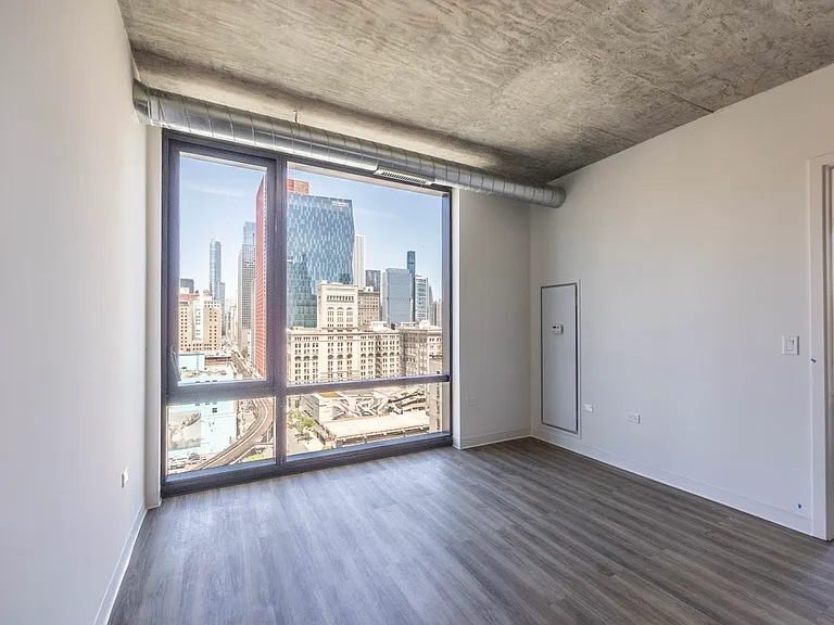 630 S Wabash Ave #2 — Photo 3