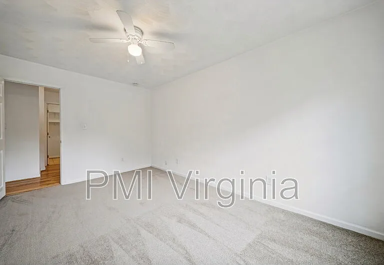 5389 Susquehanna Dr — Photo 15