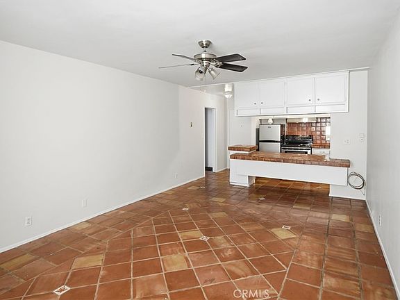 4th image of 425 S Kenmore Ave APT 206