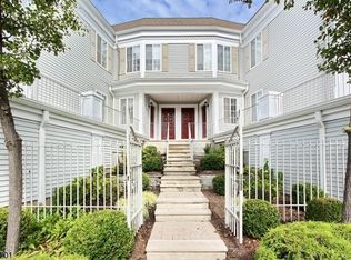 264 Riveredge Dr, Chatham, NJ 07928