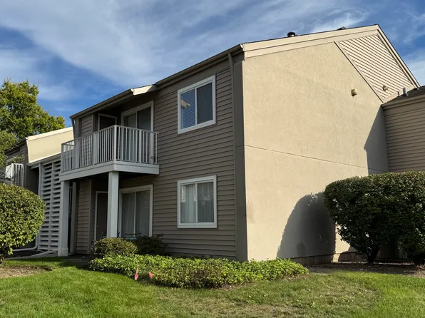 42 N Park Ave, Lombard, IL